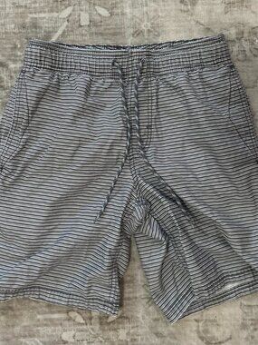 Amazon Essentials Gray Striped Chino Shorts Mens XS